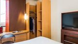 Ibis Hotel Paris Pont de Suresnes Room
