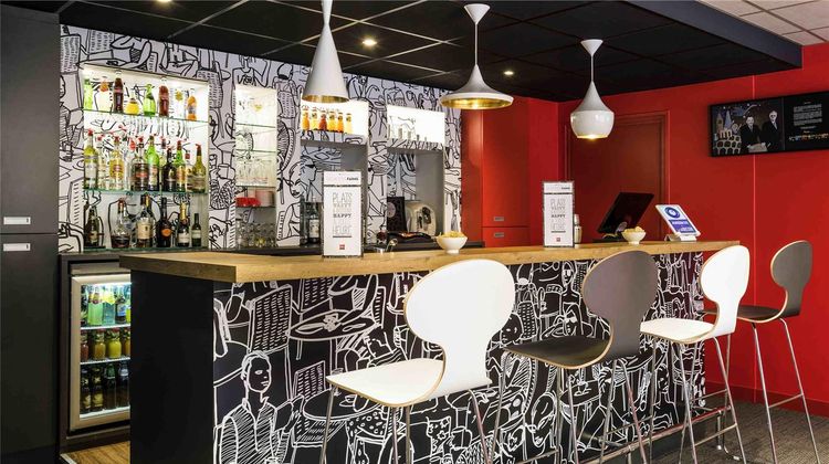 Ibis Hotel Paris Pont de Suresnes Restaurant