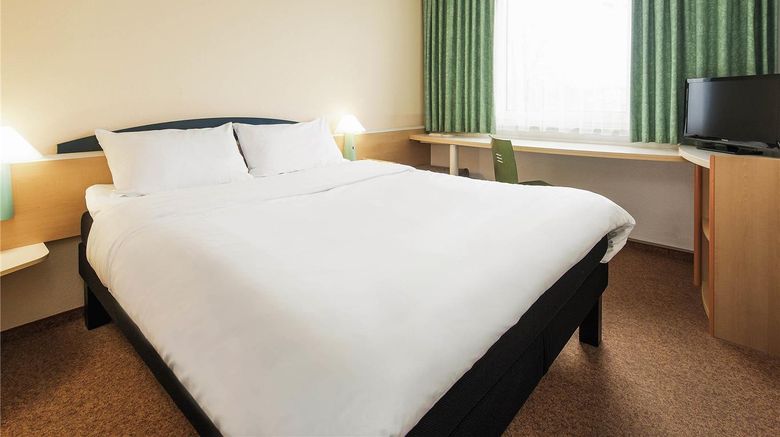 <b>Ibis Hotel Paderborn Room</b>. Images powered by <a href="https://iceportal.shijigroup.com/" title="IcePortal" target="_blank">IcePortal</a>.