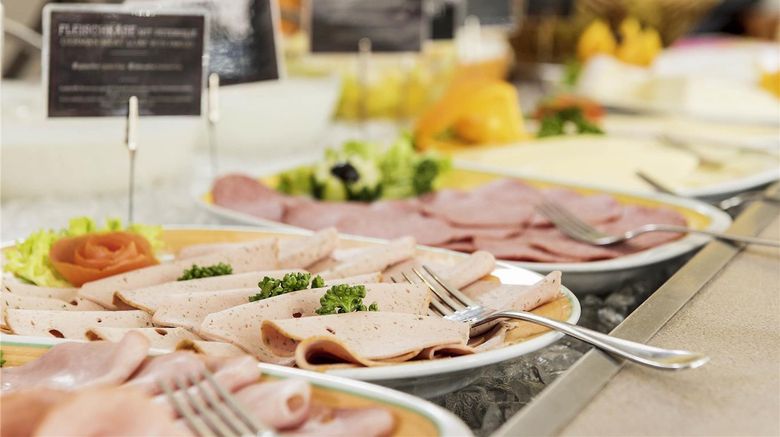 <b>Ibis Hotel Paderborn Restaurant</b>. Images powered by <a href="https://iceportal.shijigroup.com/" title="IcePortal" target="_blank">IcePortal</a>.