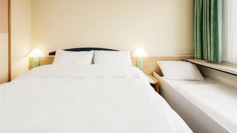 <b>Ibis Hotel Paderborn Room</b>. Images powered by <a href="https://iceportal.shijigroup.com/" title="IcePortal" target="_blank">IcePortal</a>.