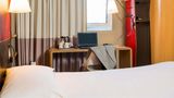 Ibis Hotel St Omer Room