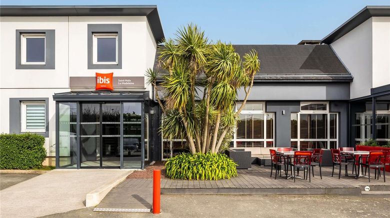 <b>Ibis Saint-Malo La Madeleine Exterior</b>. Images powered by <a href="https://iceportal.shijigroup.com/" title="IcePortal" target="_blank">IcePortal</a>.