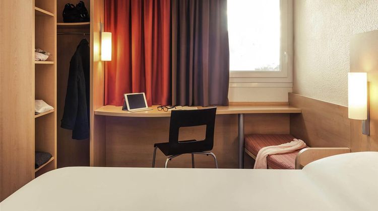 Hotel Ibis Epinay-sur-Seine Room