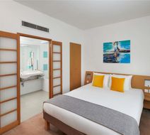 Novotel London West Room