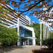 Novotel London West