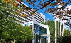 Novotel London West