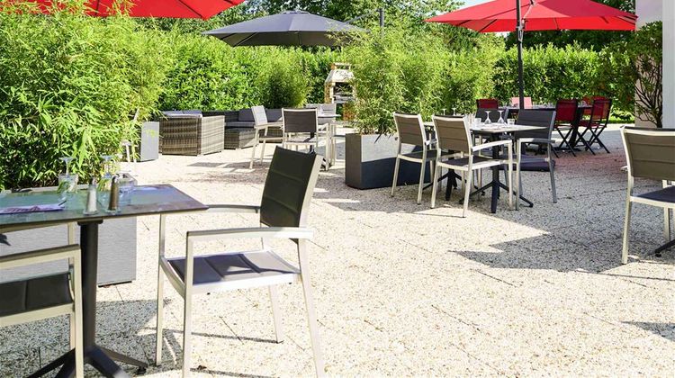 Ibis Abbeville Hotel Exterior