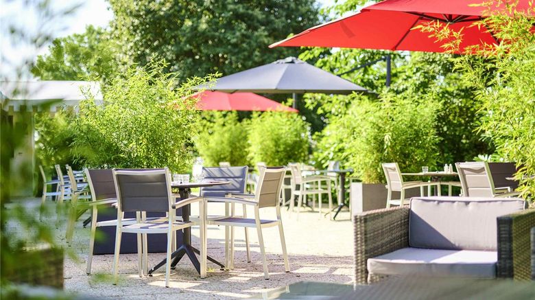 <b>Ibis Abbeville Hotel Exterior</b>. Images powered by <a href="https://iceportal.shijigroup.com/" title="IcePortal" target="_blank">IcePortal</a>.