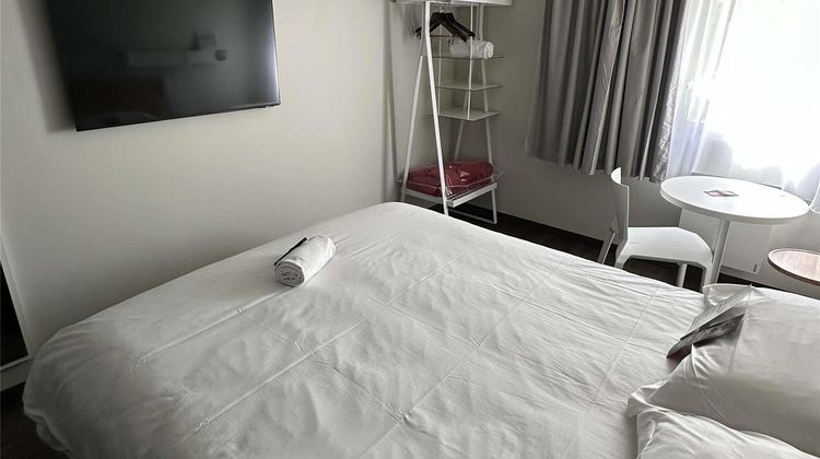 Ibis Abbeville Hotel Room