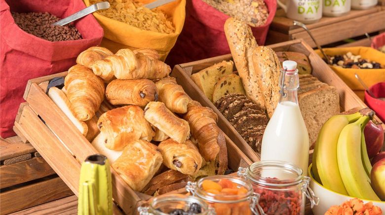 <b>Ibis Styles Rouen Parc Expo Restaurant</b>. Images powered by <a href="https://iceportal.shijigroup.com/" title="IcePortal" target="_blank">IcePortal</a>.