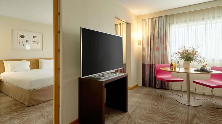 Novotel Paris la Defense Suite
