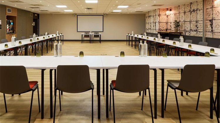 Novotel Paris la Defense Meeting