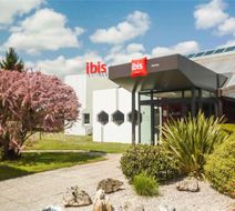 Ibis Hotel Saintes Exterior