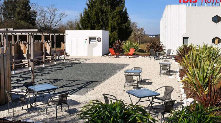 Ibis Hotel Saintes Other