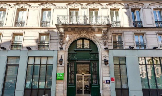 Ibis Styles Paris Republique Exterior