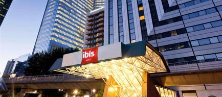Ibis Hotel Paris La Defense Exterior