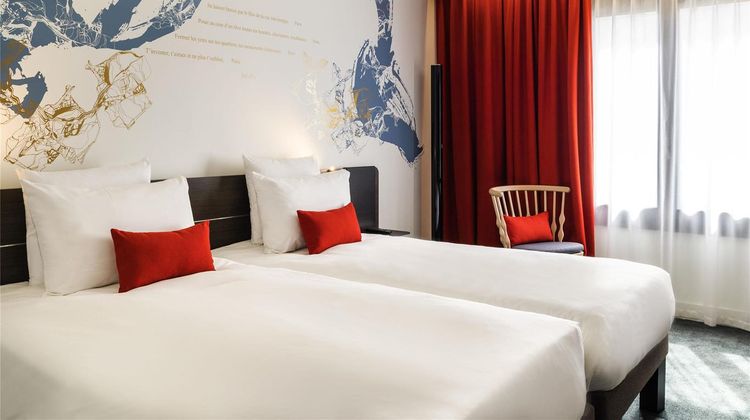 Novotel Paris les Halles Room