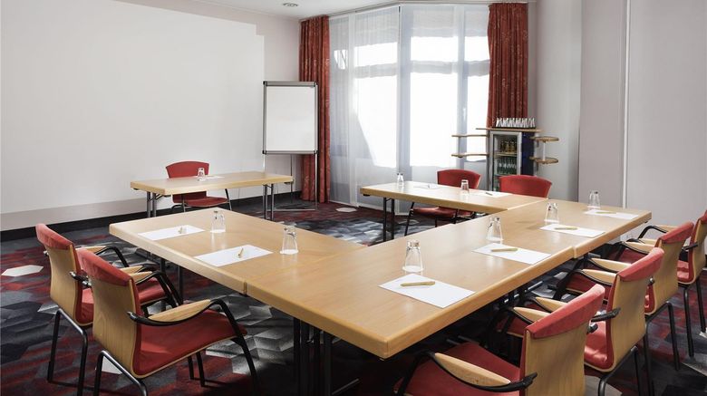 <b>Mercure Hotel Muenchen Neuperlach Sued Meeting</b>. Images powered by <a href="https://iceportal.shijigroup.com/" title="IcePortal" target="_blank">IcePortal</a>.