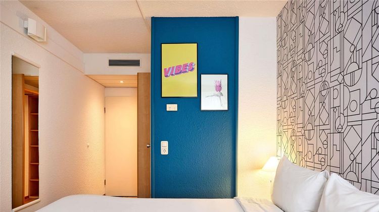Ibis Hotel Hauptbahnhof Room