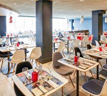 Ibis Hotel Heathrow Airport Exterior