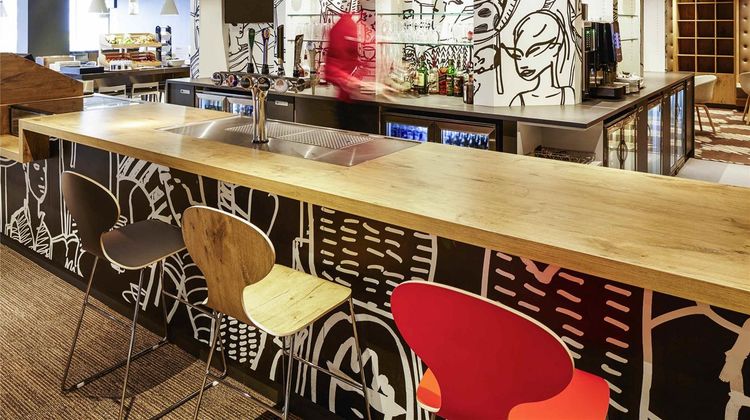 Ibis Hotel Heathrow Airport Restaurant