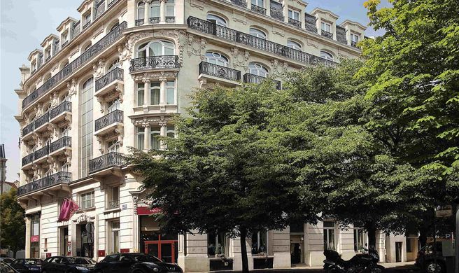 Mercure Centre Le Royal Exterior