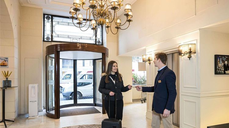 Mercure Centre Le Royal Exterior