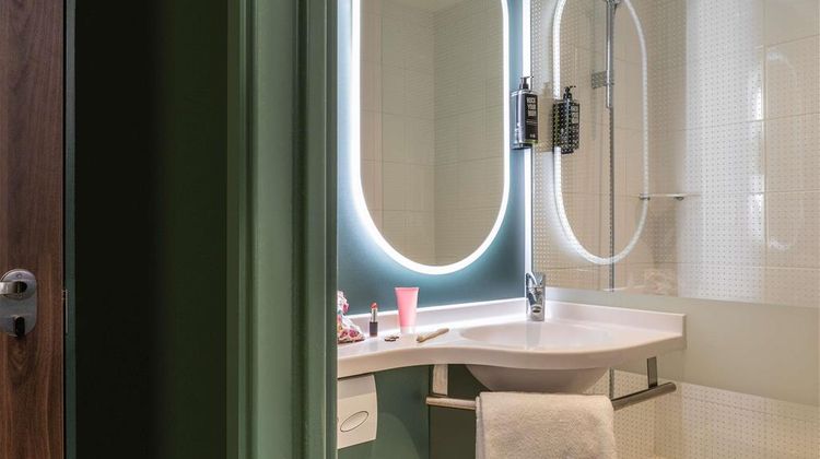 Ibis Paris Maine Montparnasse Room