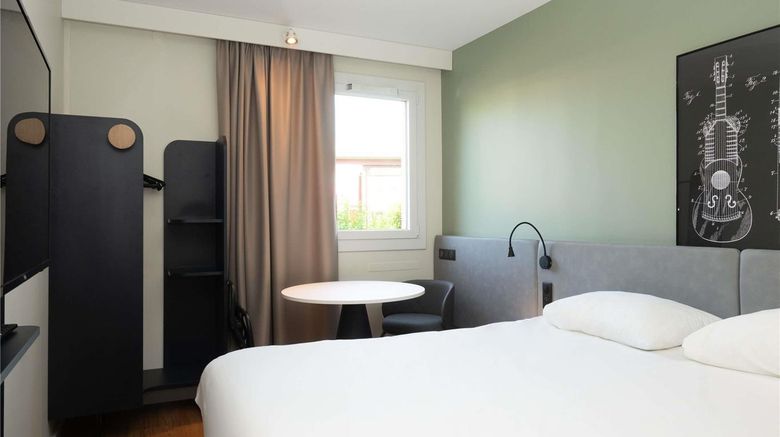 <b>Ibis Hotel Reims Room</b>. Images powered by <a href="https://iceportal.shijigroup.com/" title="IcePortal" target="_blank">IcePortal</a>.