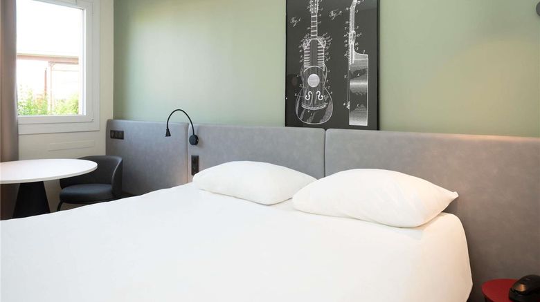 <b>Ibis Hotel Reims Room</b>. Images powered by <a href="https://iceportal.shijigroup.com/" title="IcePortal" target="_blank">IcePortal</a>.