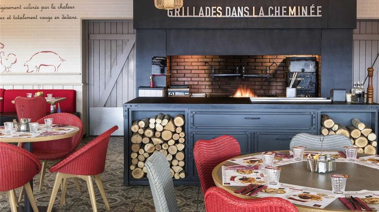 <b>Ibis Hotel Reims Restaurant</b>. Images powered by <a href="https://iceportal.shijigroup.com/" title="IcePortal" target="_blank">IcePortal</a>.