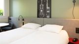 Ibis Hotel Reims Room