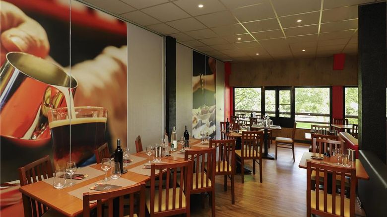 <b>Ibis Hotel Egletons Restaurant</b>. Images powered by <a href="https://iceportal.shijigroup.com/" title="IcePortal" target="_blank">IcePortal</a>.