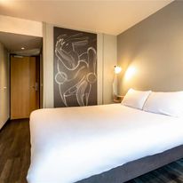 Ibis Bourges