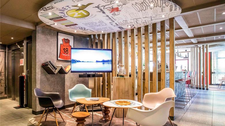 <b>Ibis Bourges Exterior</b>. Images powered by <a href="https://iceportal.shijigroup.com/" title="IcePortal" target="_blank">IcePortal</a>.
