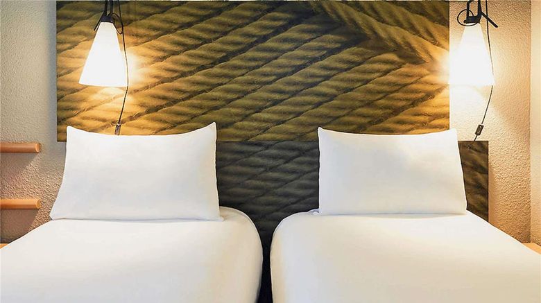 <b>Ibis Toulon La Seyne Sur Mer Room</b>. Images powered by <a href="https://iceportal.shijigroup.com/" title="IcePortal" target="_blank">IcePortal</a>.