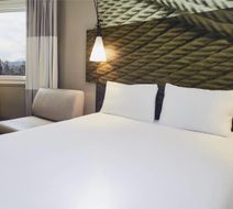 Ibis Toulon La Seyne Sur Mer Room