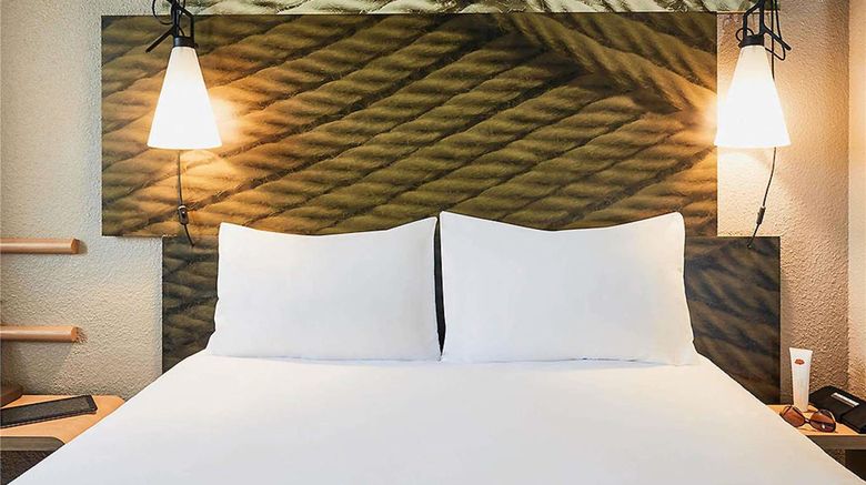 <b>Ibis Toulon La Seyne Sur Mer Room</b>. Images powered by <a href="https://iceportal.shijigroup.com/" title="IcePortal" target="_blank">IcePortal</a>.