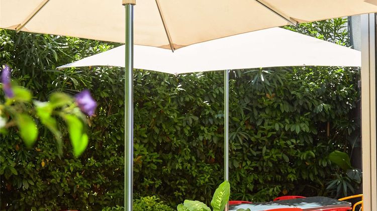 Ibis Toulon La Seyne Sur Mer Exterior