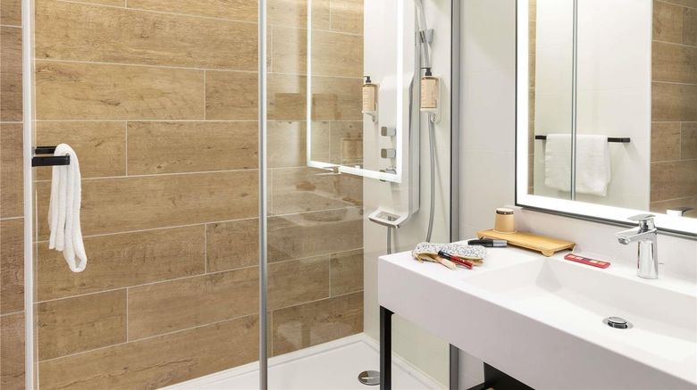 <b>Mercure Hotel Epinal Room</b>. Images powered by <a href="https://iceportal.shijigroup.com/" title="IcePortal" target="_blank">IcePortal</a>.