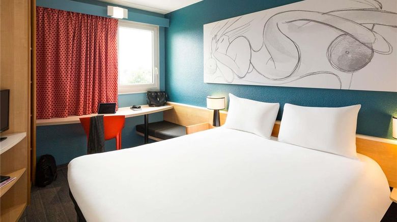 <b>Ibis Hotel Bordeaux Pessac Room</b>. Images powered by <a href="https://iceportal.shijigroup.com/" title="IcePortal" target="_blank">IcePortal</a>.