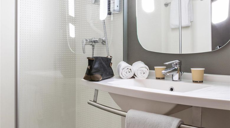 <b>Ibis Hotel Creteil Room</b>. Images powered by <a href="https://iceportal.shijigroup.com/" title="IcePortal" target="_blank">IcePortal</a>.