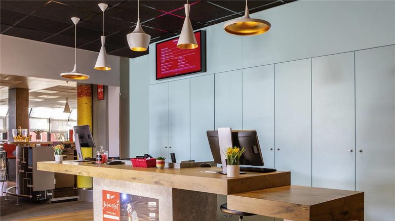 <b>Ibis Hotel Creteil Exterior</b>. Images powered by <a href="https://iceportal.shijigroup.com/" title="IcePortal" target="_blank">IcePortal</a>.