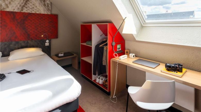 <b>Ibis Epernay Centre Ville Room</b>. Images powered by <a href="https://iceportal.shijigroup.com/" title="IcePortal" target="_blank">IcePortal</a>.