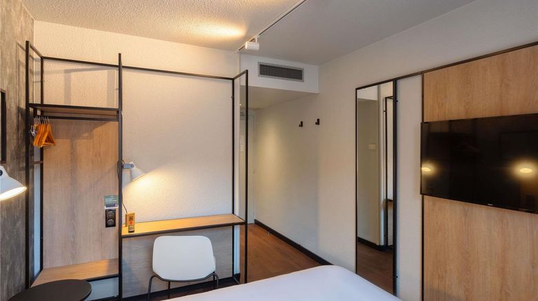 <b>Ibis Epernay Centre Ville Room</b>. Images powered by <a href="https://iceportal.shijigroup.com/" title="IcePortal" target="_blank">IcePortal</a>.