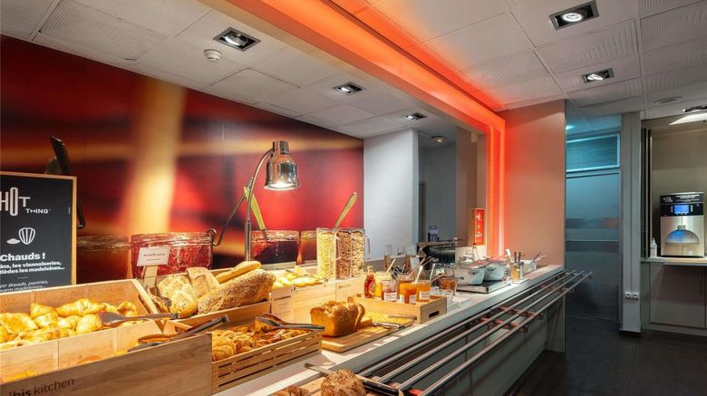 <b>Ibis Epernay Centre Ville Restaurant</b>. Images powered by <a href="https://iceportal.shijigroup.com/" title="IcePortal" target="_blank">IcePortal</a>.