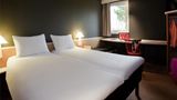 Ibis Provins Room