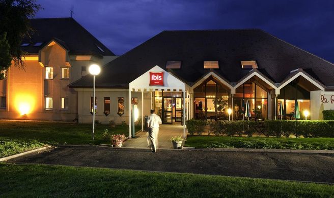 Ibis Provins Exterior