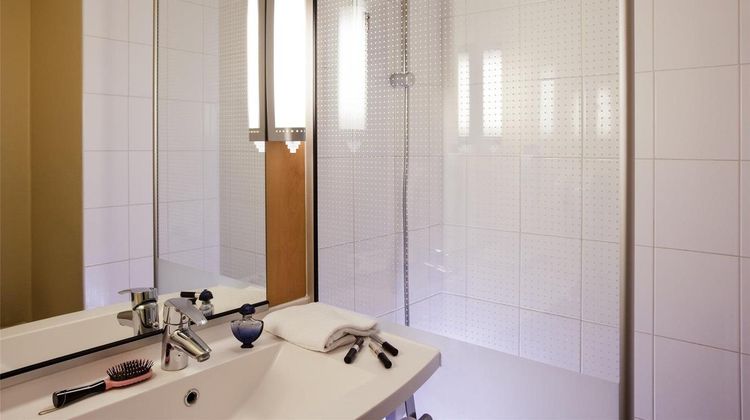 Ibis Provins Room
